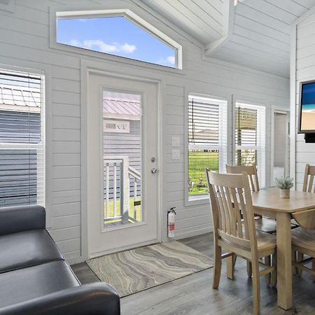 Tiny Home- Walk To The Ocean Bolivar Peninsula Exterior photo