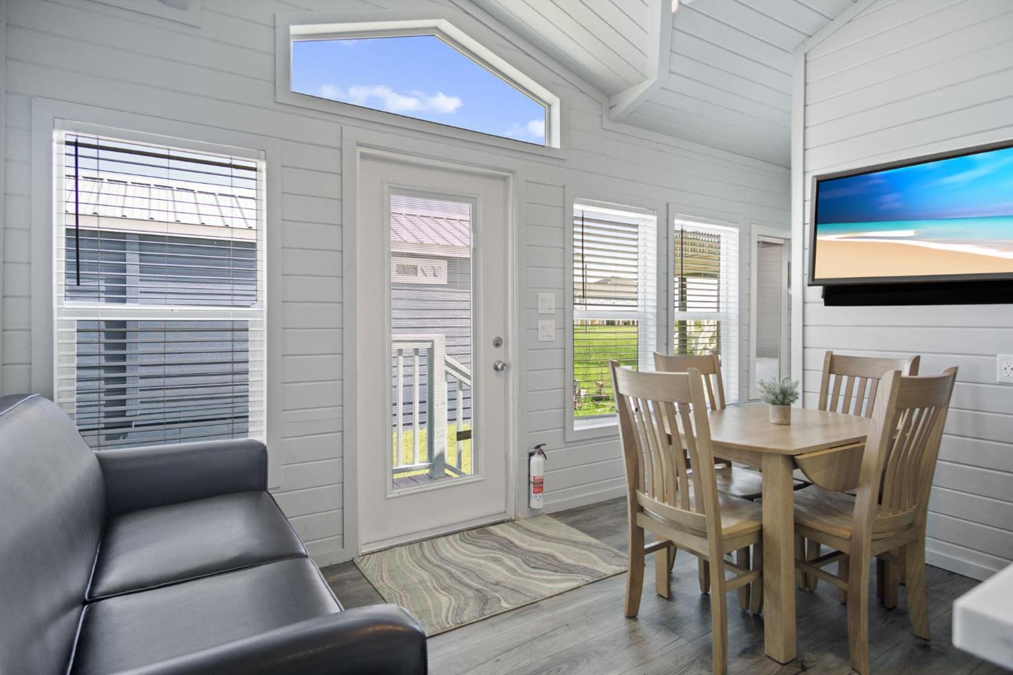 Tiny Home- Walk To The Ocean Bolivar Peninsula Exterior photo