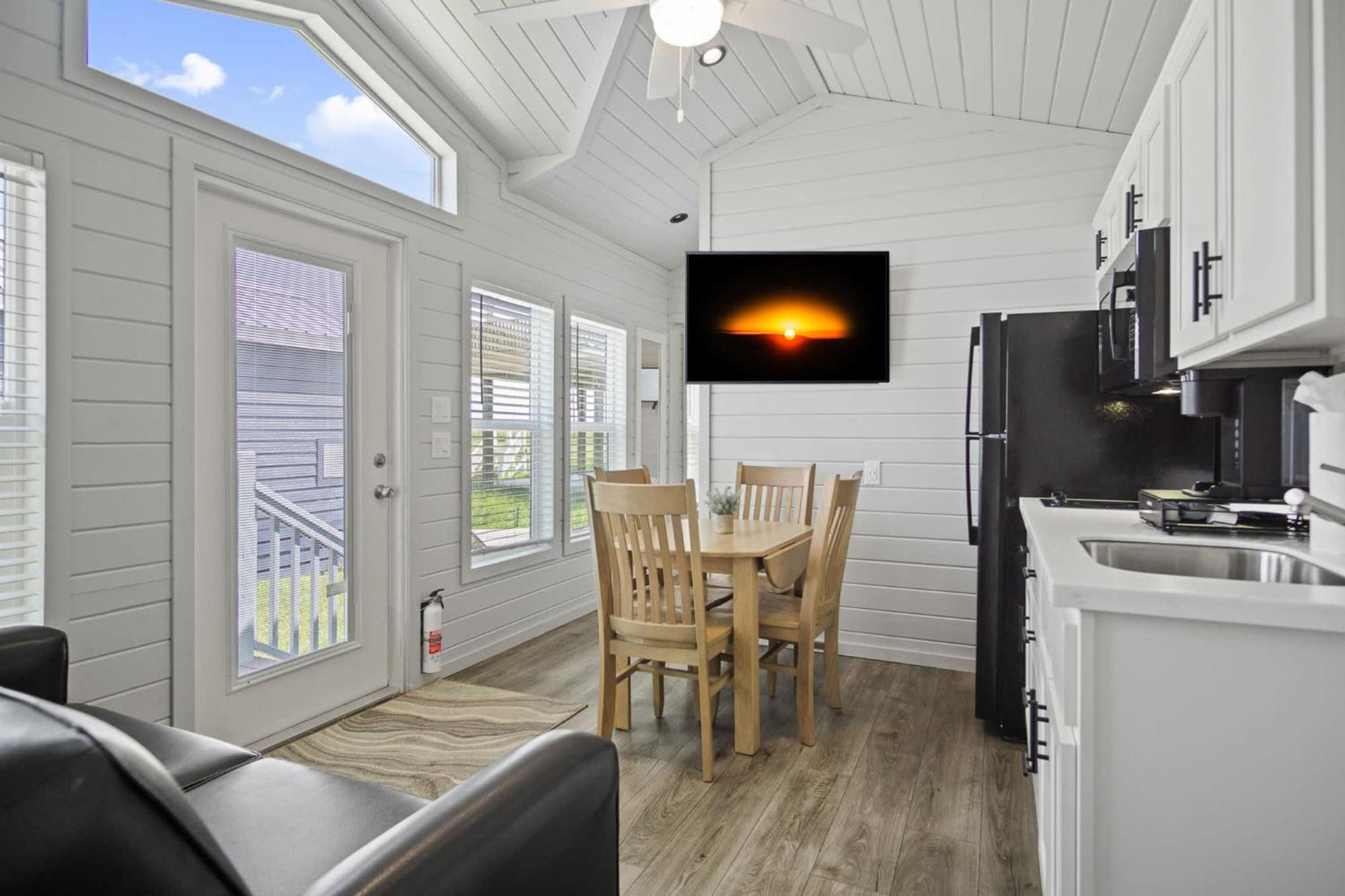 Tiny Home- Walk To The Ocean Bolivar Peninsula Exterior photo